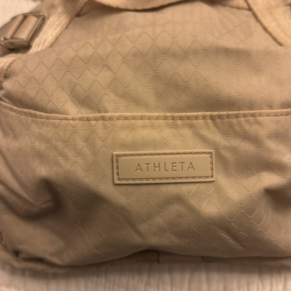 Athleta Handbags - Athleta Crossbody/Belt Bag